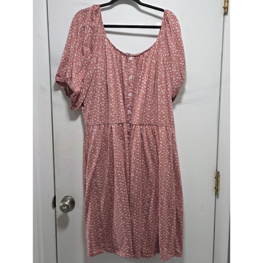 EUC Bloomchic Size US26 Pink Floral Dress